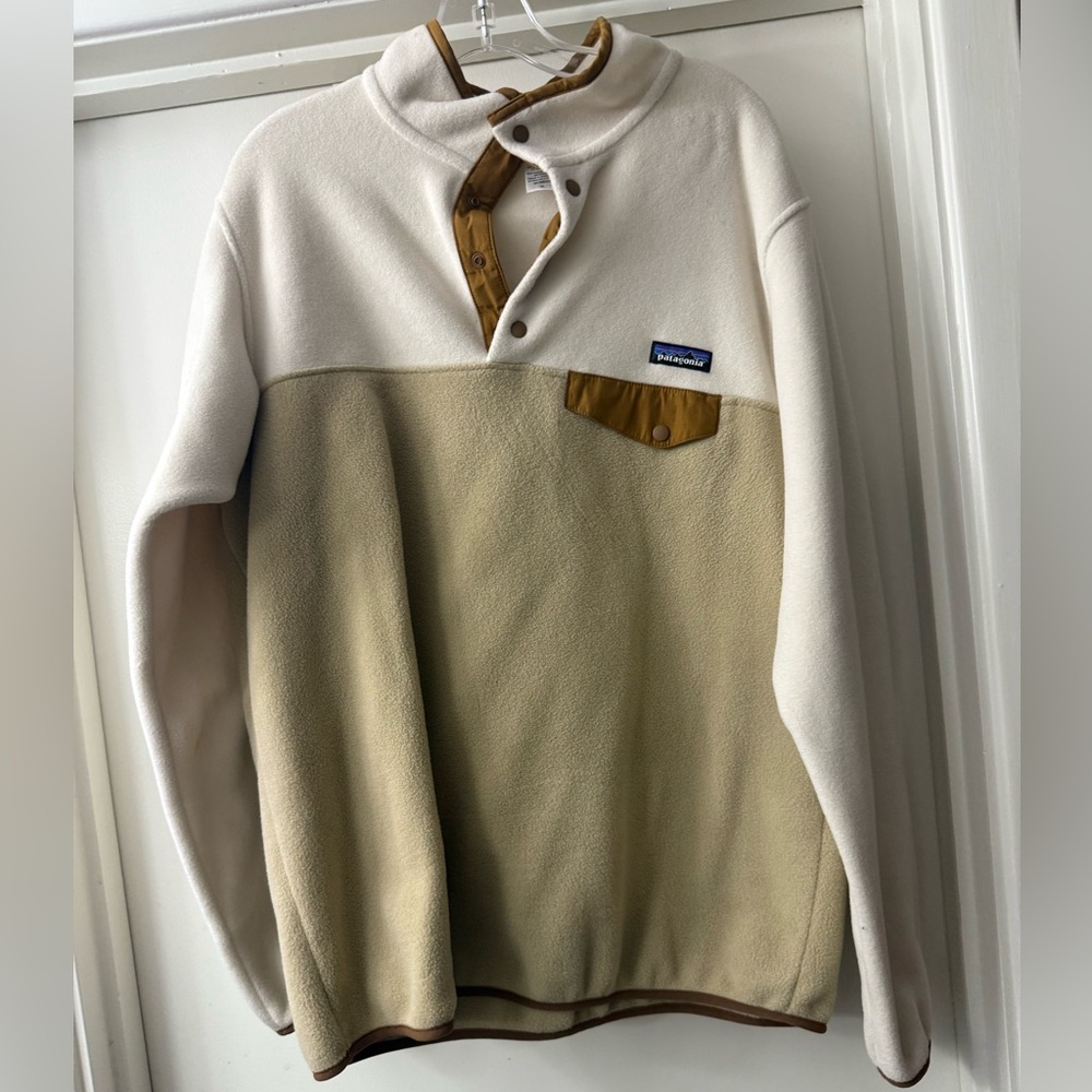 Patagonia Cream and Tan Men's Sweater*NWOT-